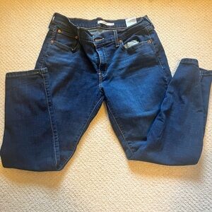 Women’s Levi’s boyfriend jeans